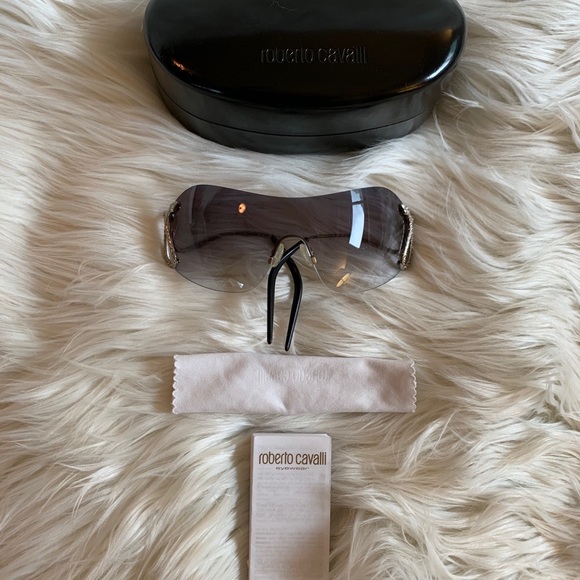 Roberto Cavalli Accessories - Roberto Cavalier Sunglasses